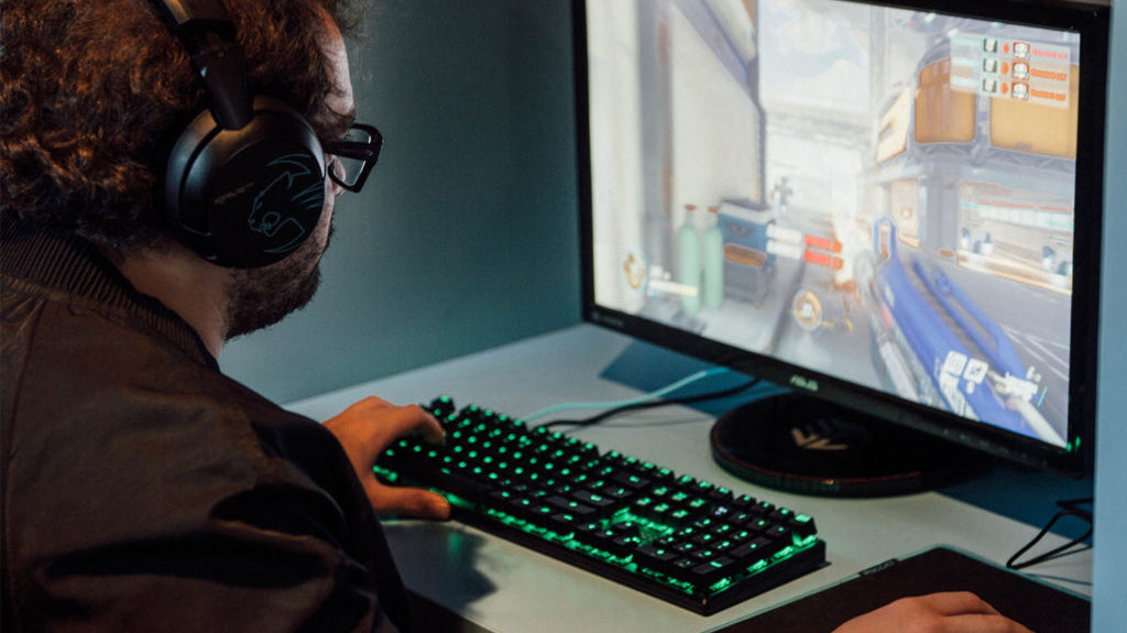 Explaining eSports To Noobs: An In-Depth Chat with Waypoint Internet Café's Owner, Gino Gigante