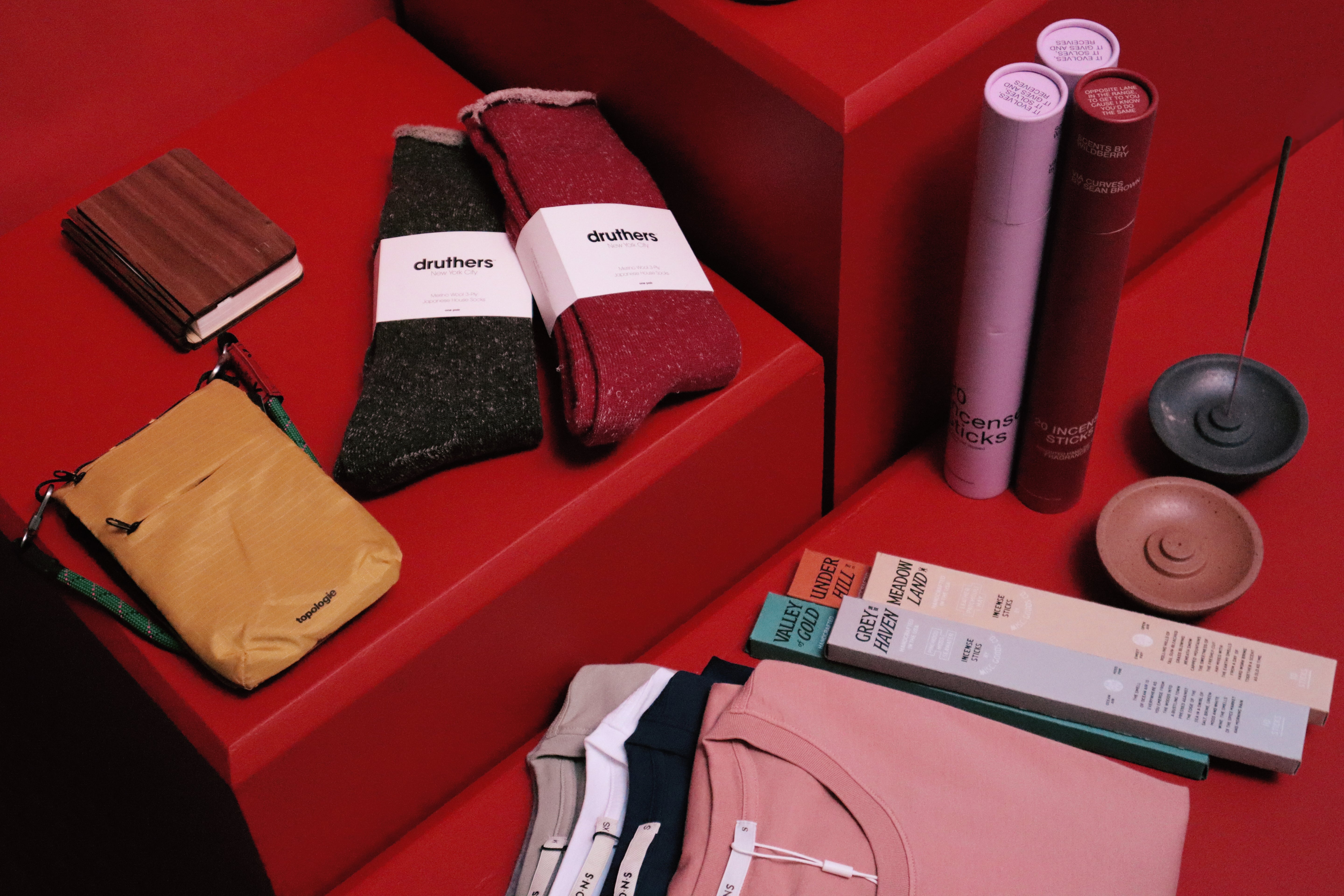 Accessories & Lifestyle
