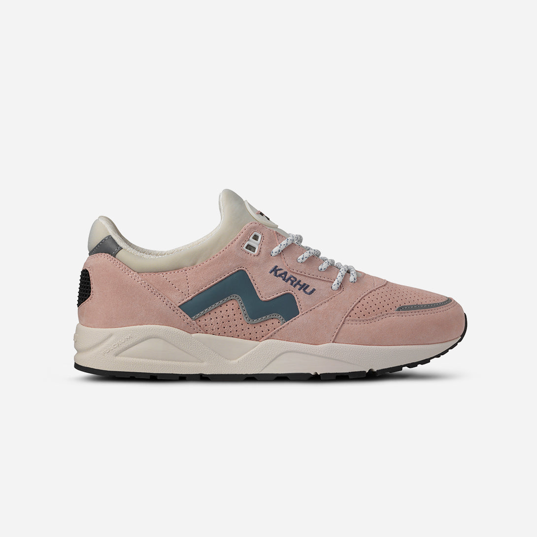 Cameo Rose/ Blue Mirage Aria 95 Karhu Sneakers Karhu Molkky Series