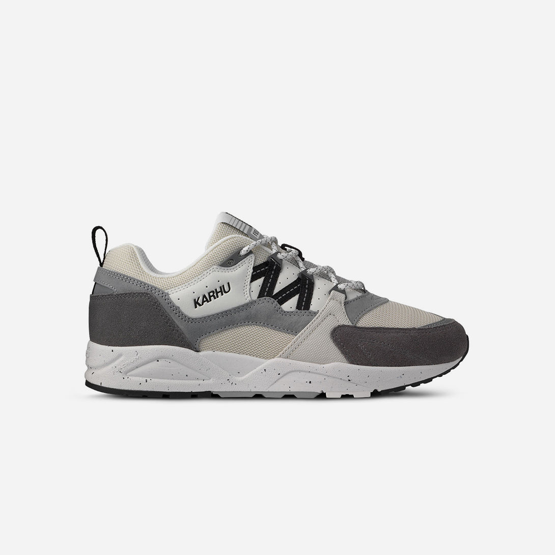 Limestone/Jet Black Fusion 2.0 Karhu Sneakers