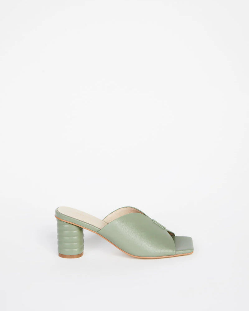 Sage Kamika Vagabond Womens Green Heels