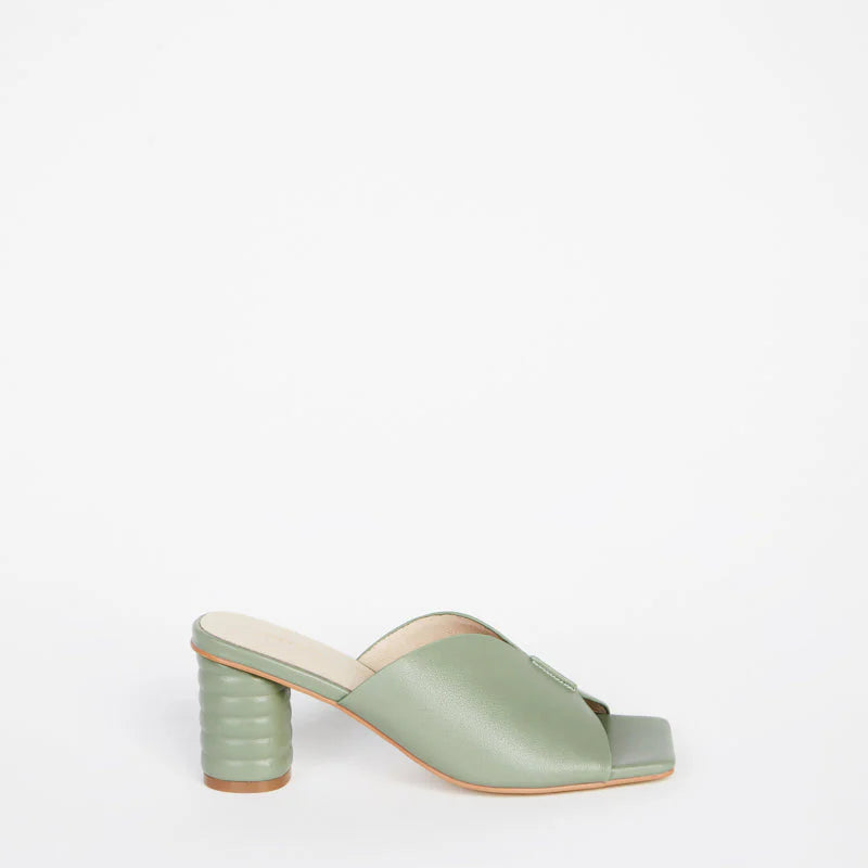 Sage Kamika Vagabond Womens Green Heels