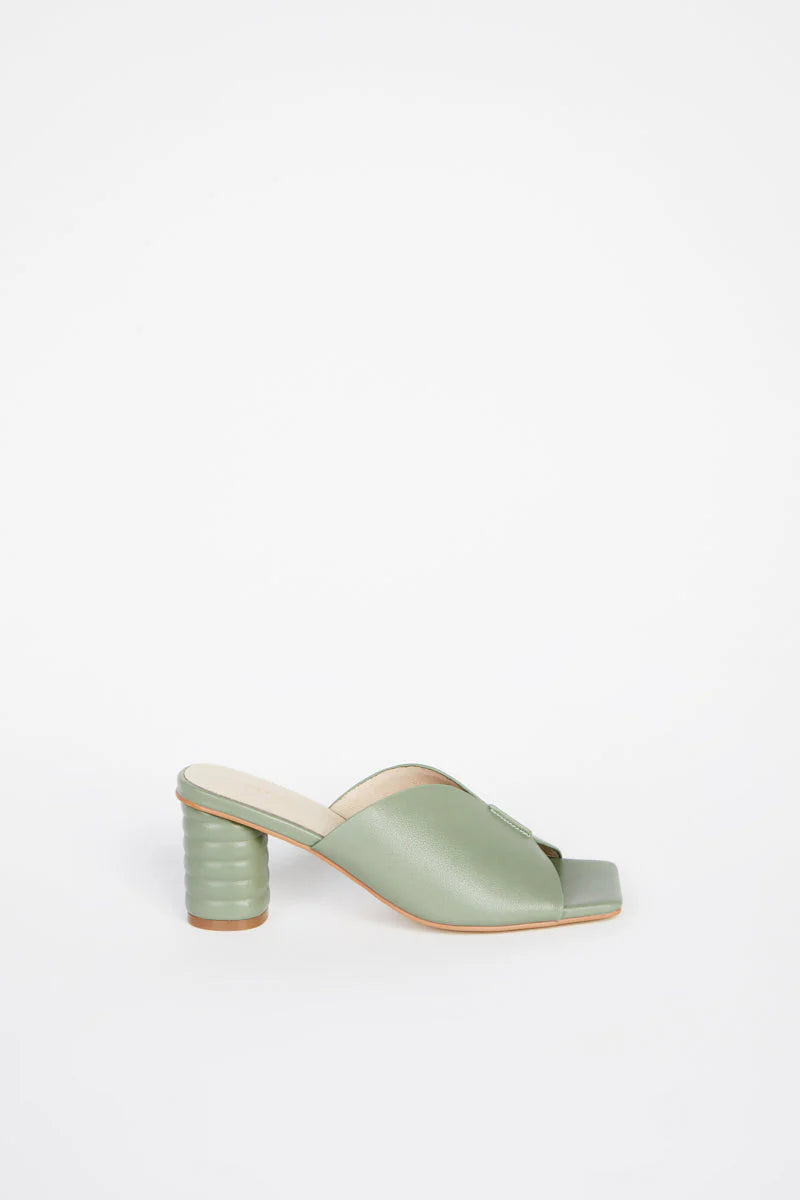 Sage Kamika Vagabond Womens Green Heels