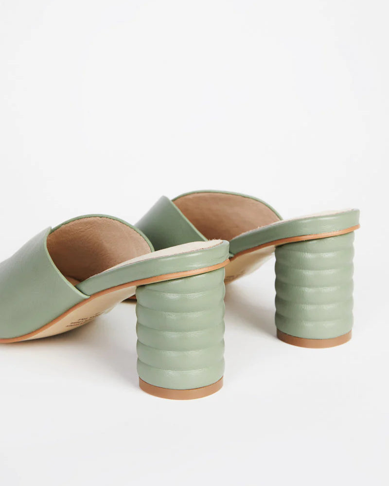 Sage Kamika Vagabond Womens Green Heels