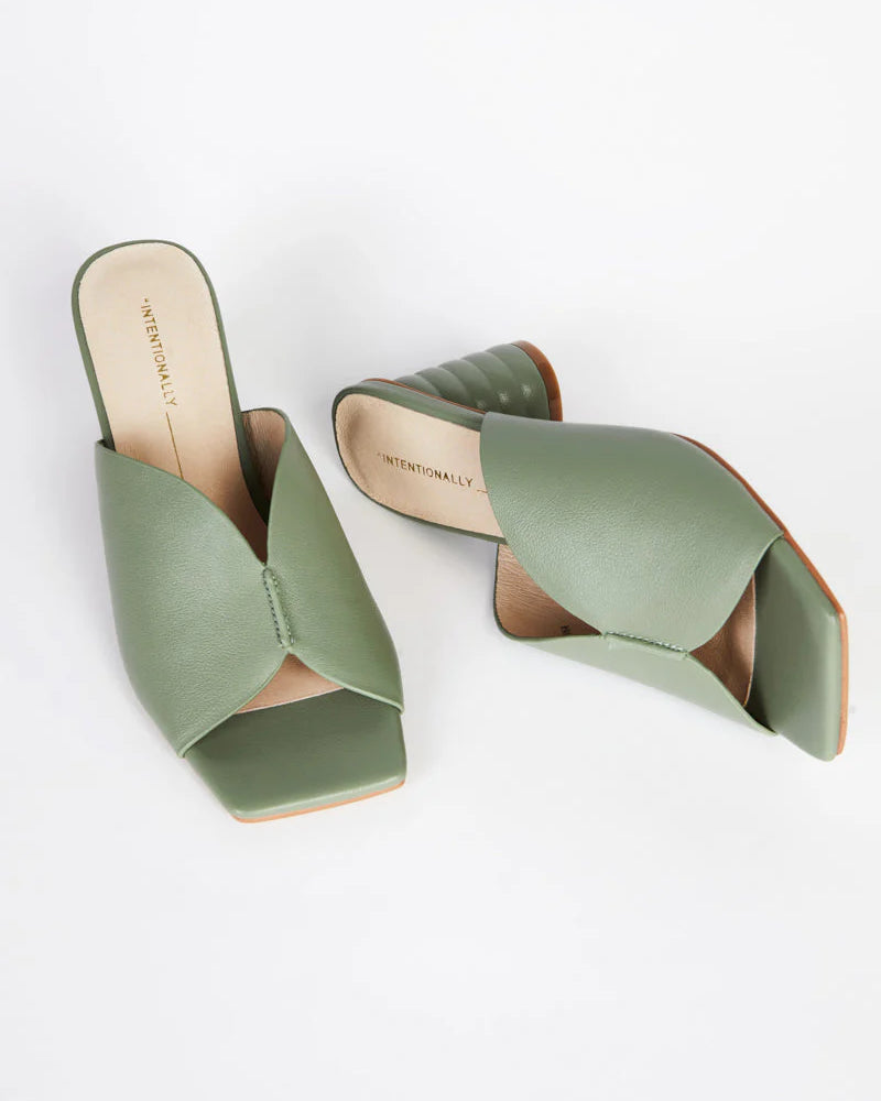 Sage Kamika Vagabond Womens Green Heels