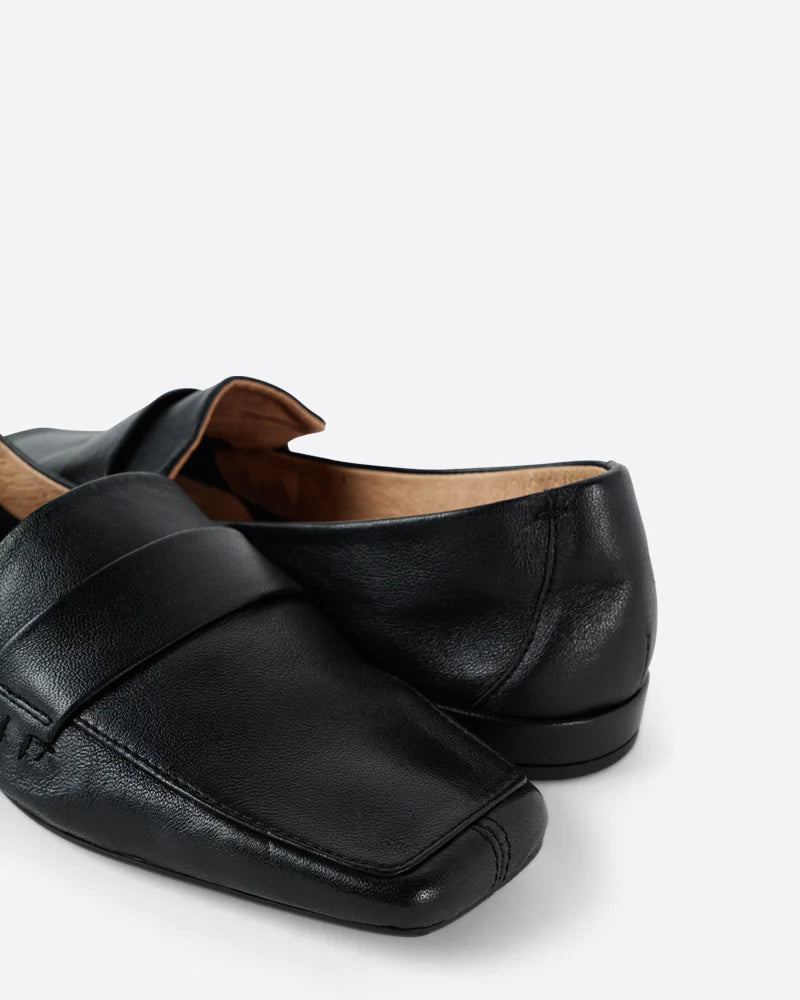 Black Pinky Vagabond Womens Ballet Flat Shoes