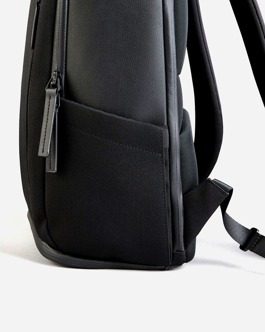 Black Pioneer Backpack Troubadour Everyday Bag