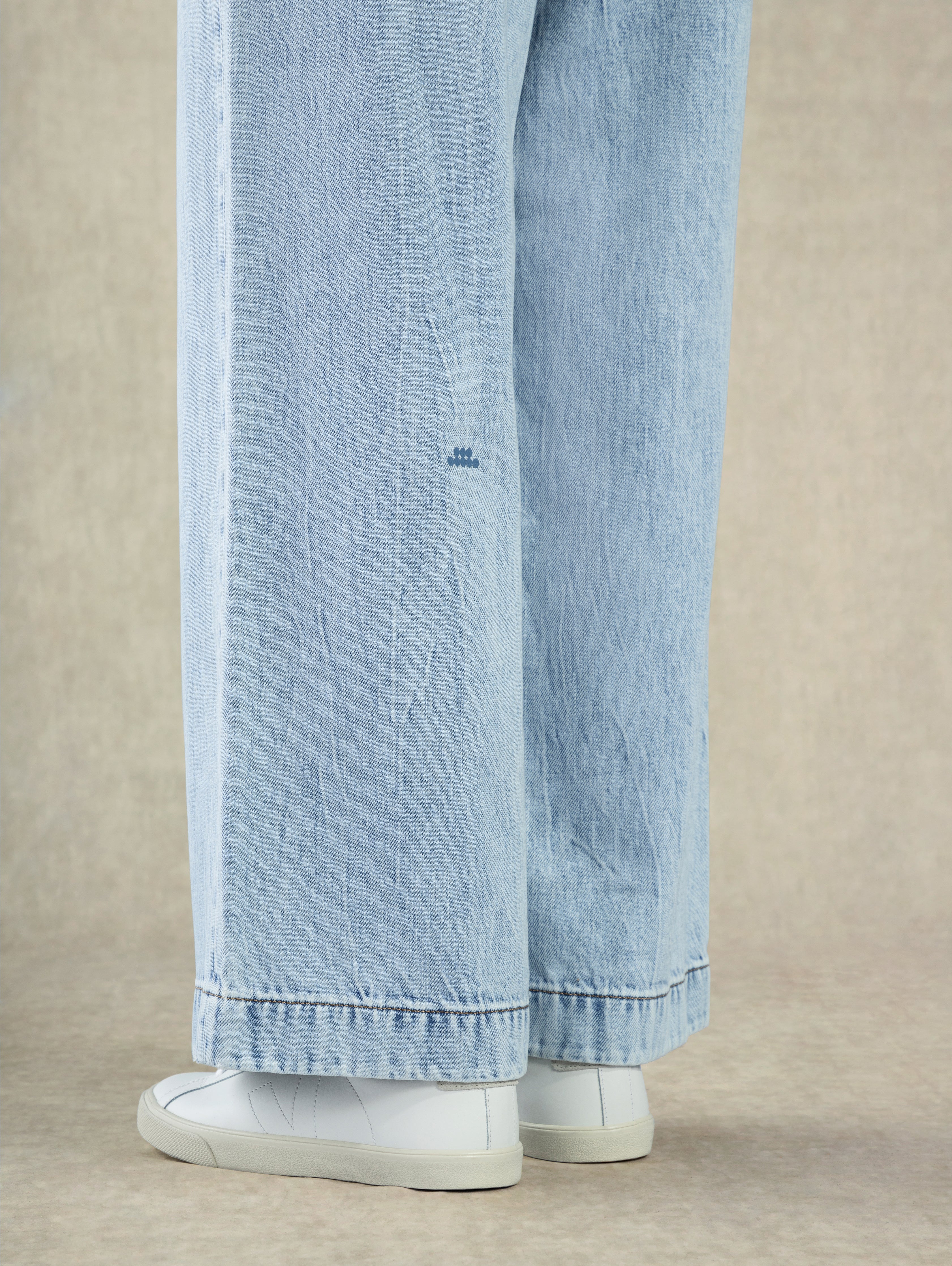 Bleach Indigo Bleached Straight Fit Jeans Wide Legged Jeans