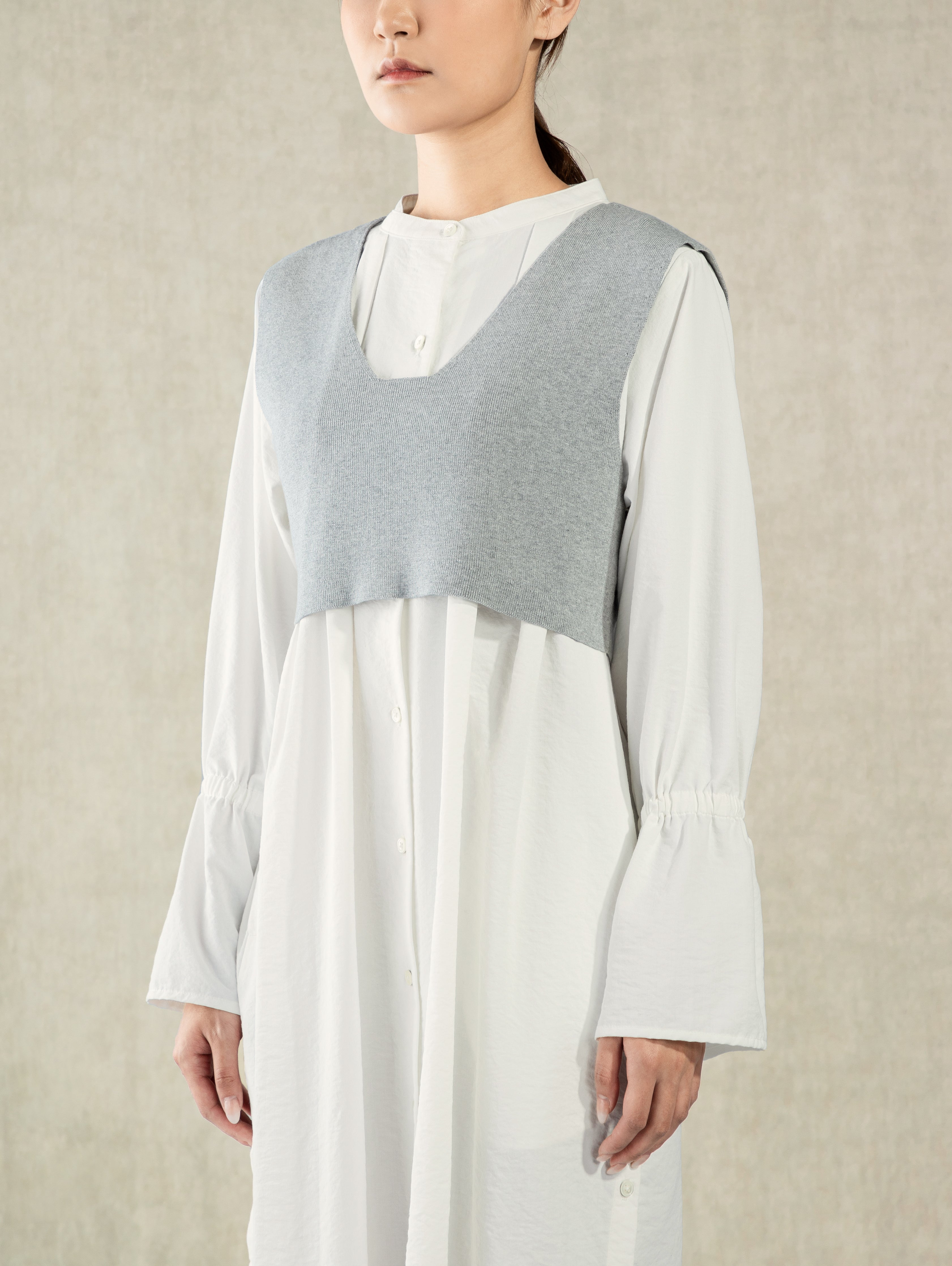 Flint Grey Heather Cropped Sweater Vest Womens Sleeveless