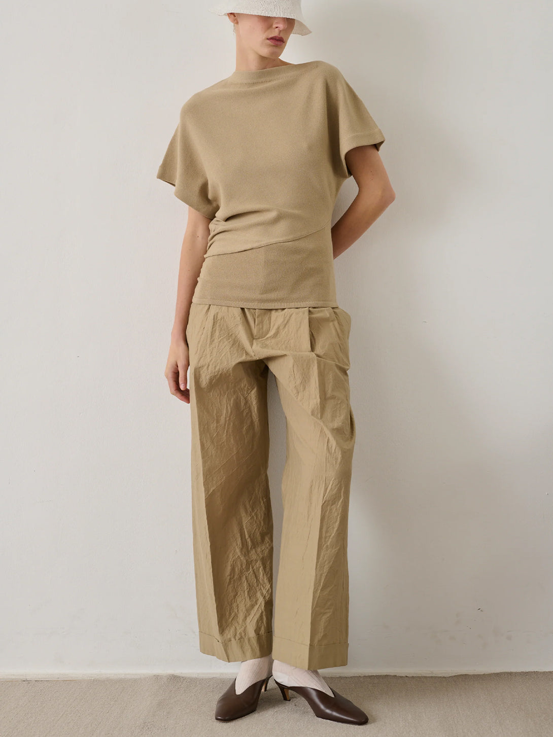 Sable Watson Womens Beige Trouser Pants Lightweight Soeur Clothing