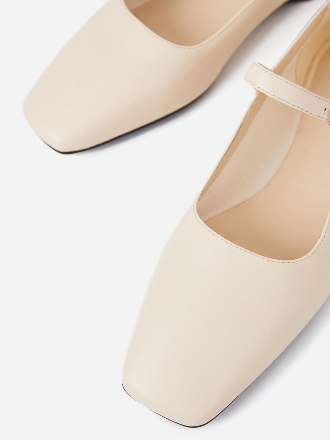 Off White Delia Vagabond Shoes Womens Mary Jane