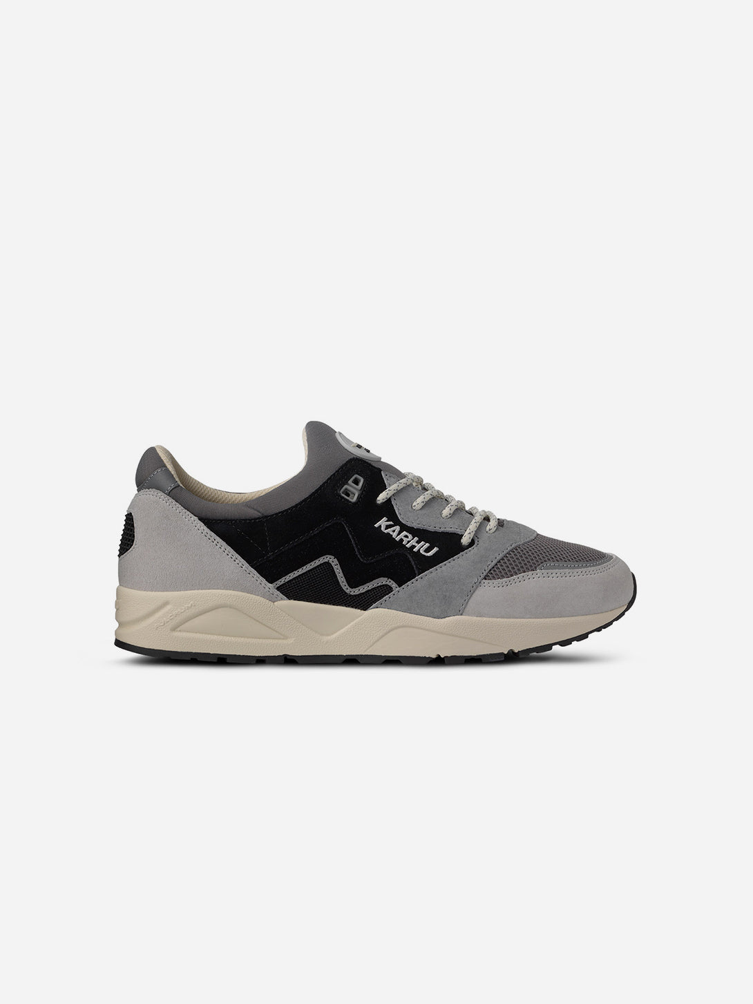 Dawn Blue/ Jet Black Aria 95 Karhu Sneakers Karhu Molkky Series 
