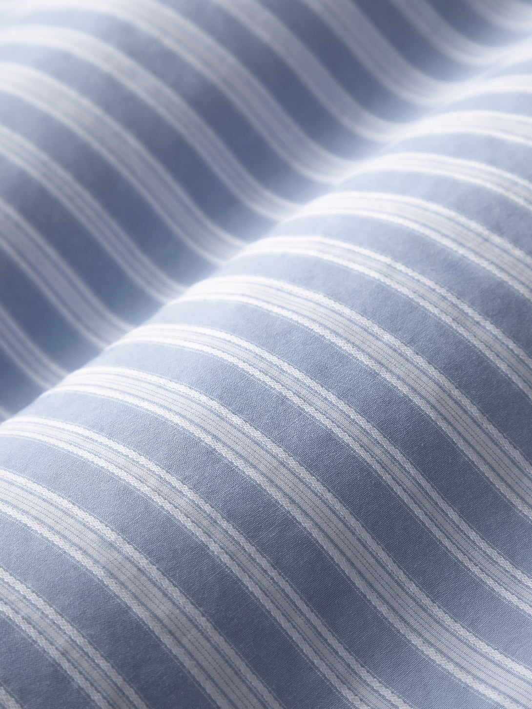 swatch Bright White/Mid Blue Stripe 