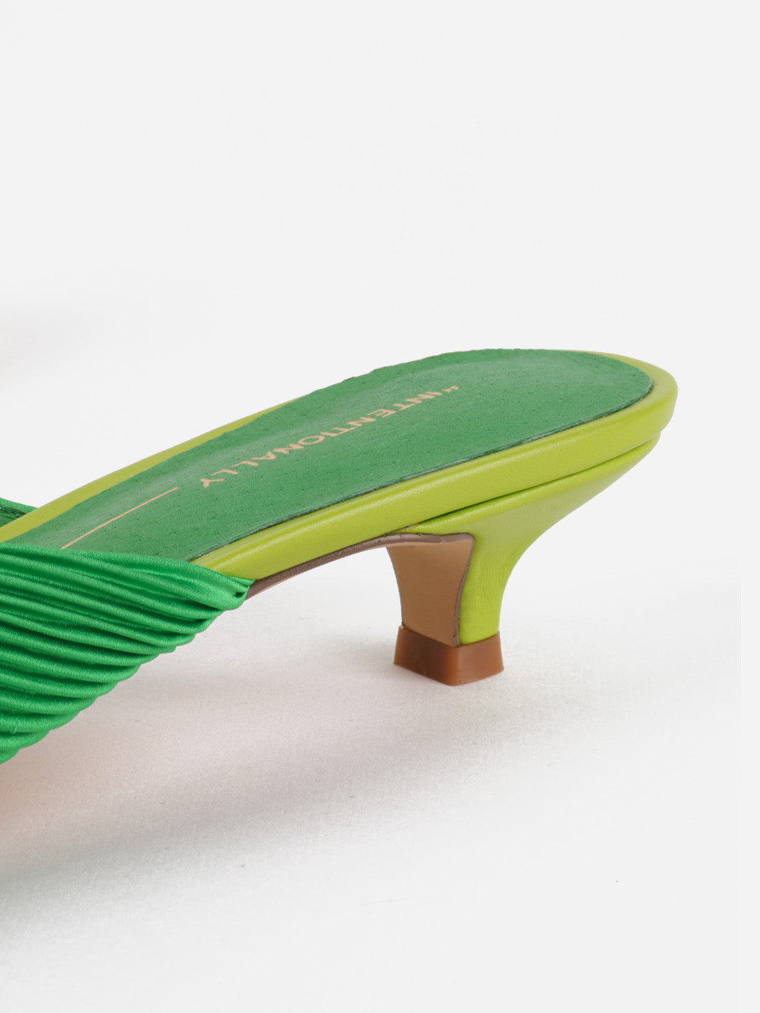 Grass Curfew Womens Intentionally Blank Green Low Heel Shoe 
