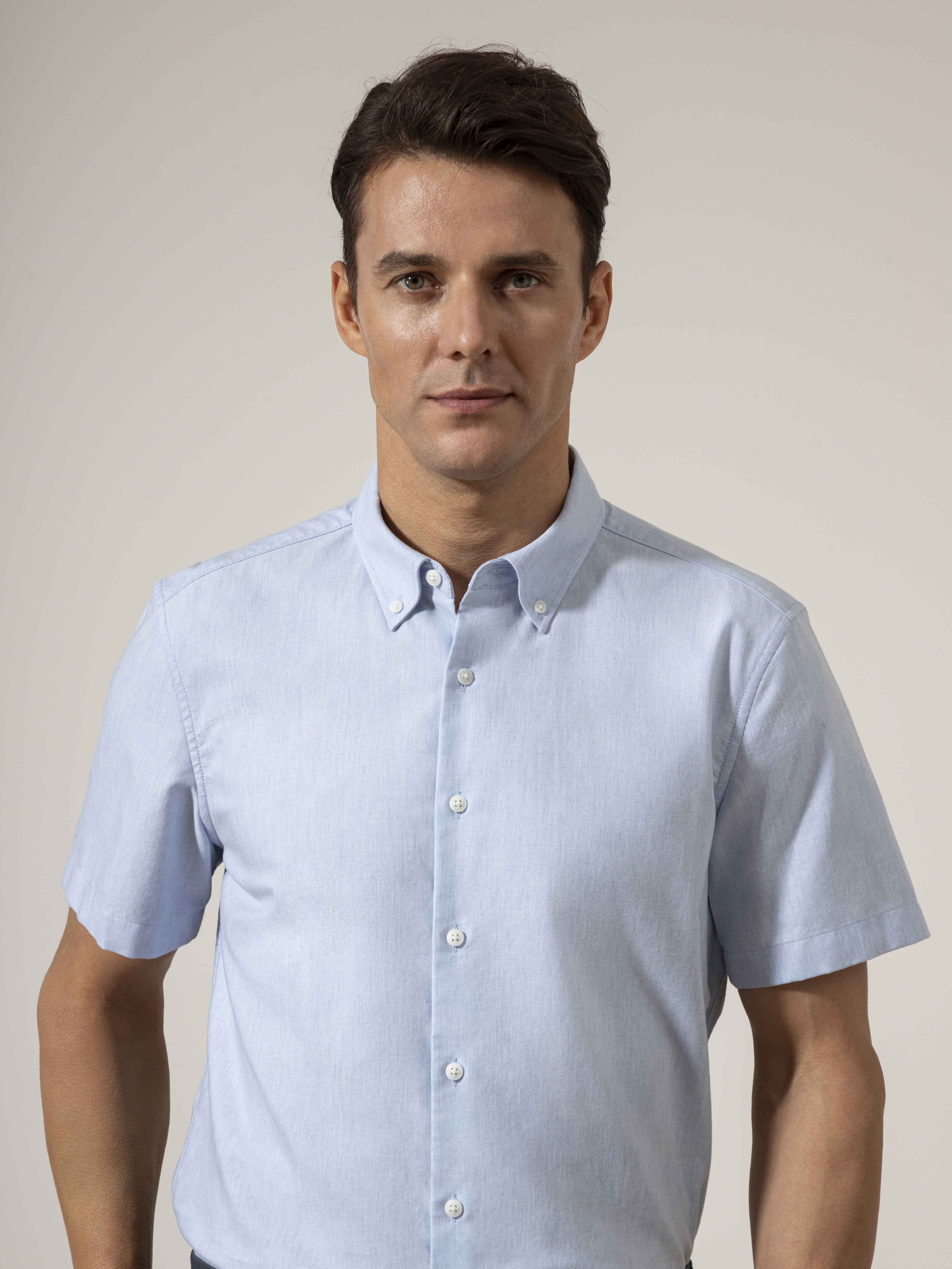 Lt Blue Heather Fulton Heather SS Shirt
Mens Button Down Short Sleeve Shirt Woven ONS Clothing 