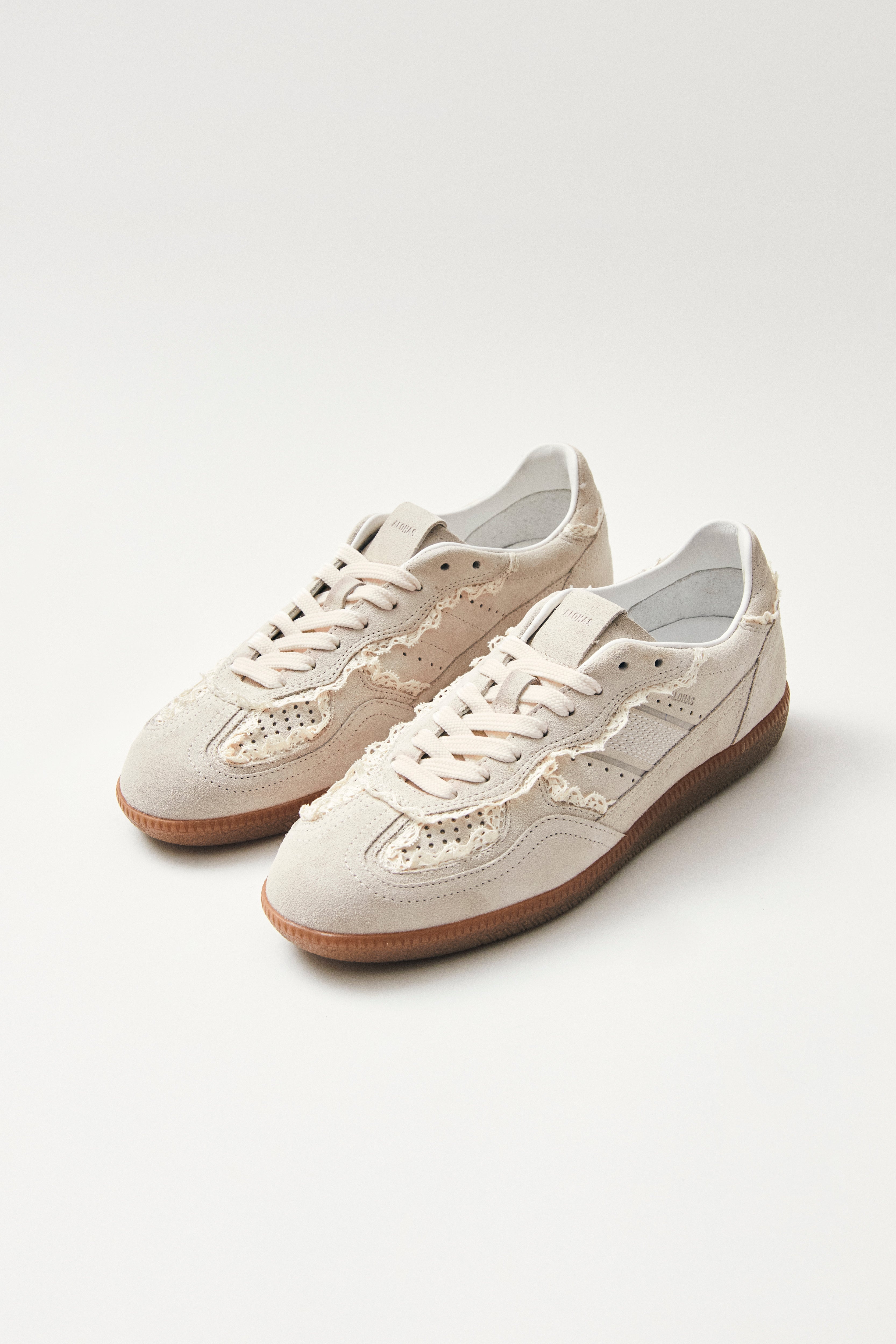 Cream Tb.490 Crochet Mens Alohas Sneakers Mens Shoes 