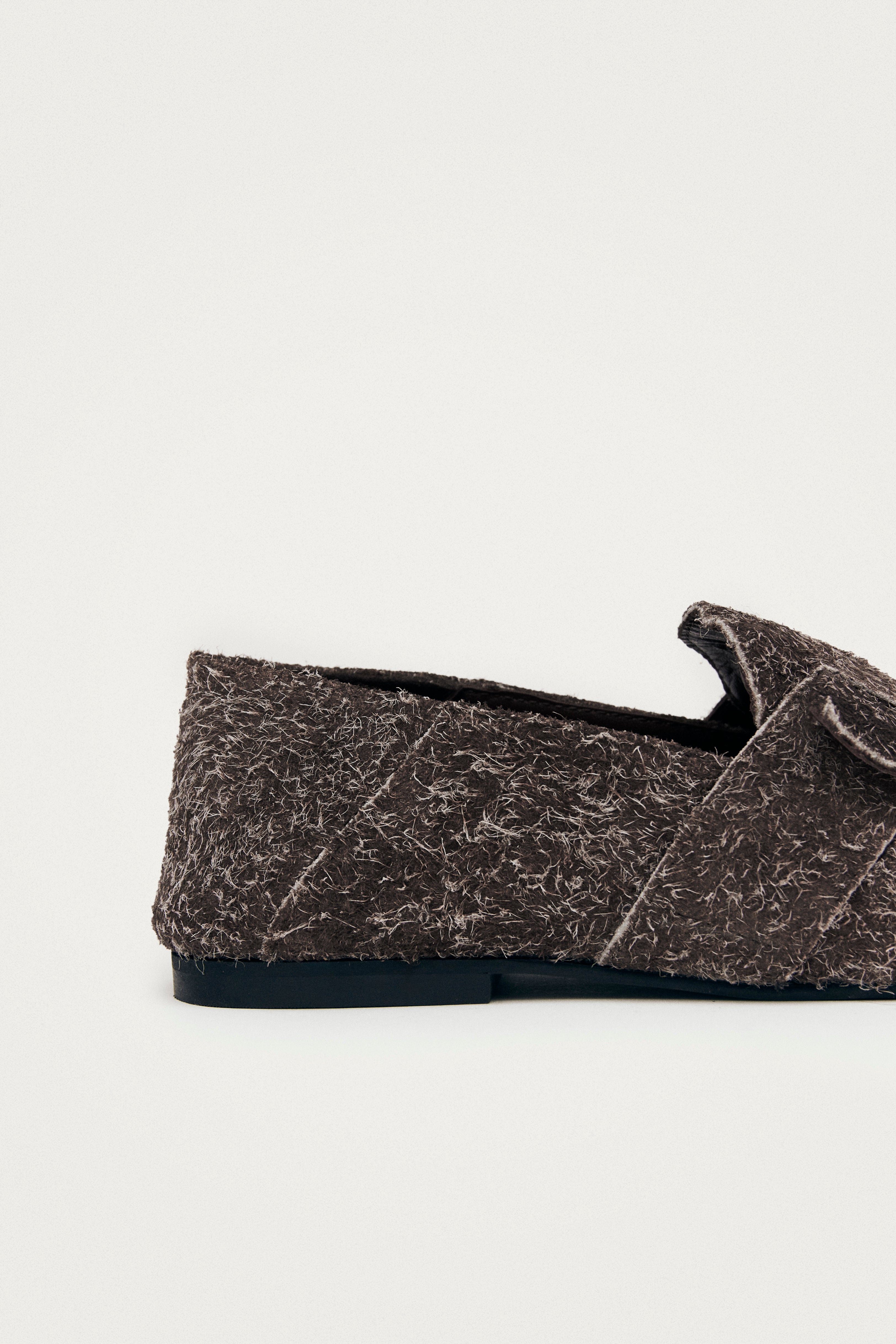 Fuzzy Brown Aeryn Suede Alohas Shoes 