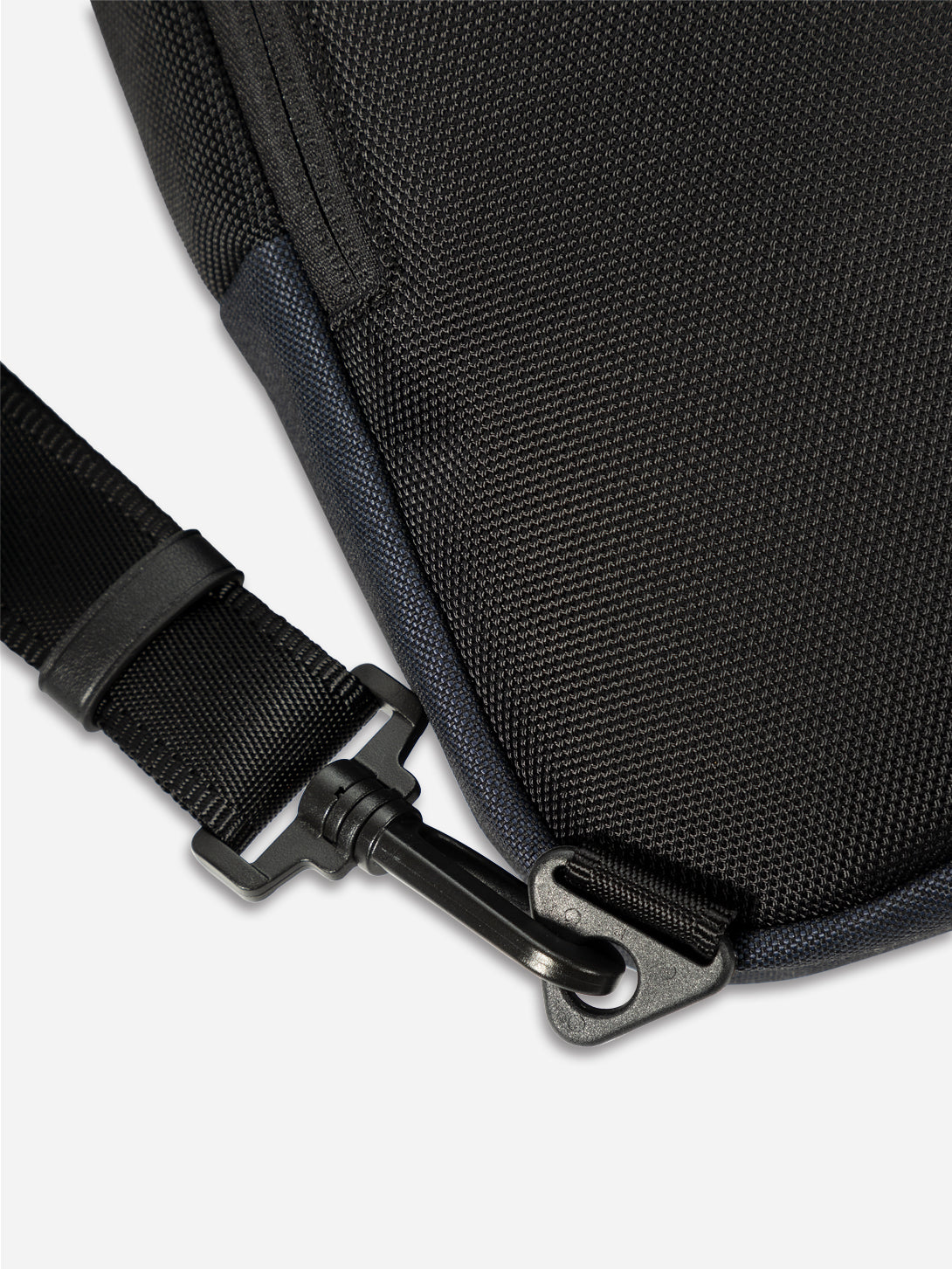Navy x Black Day Life Sling ONS Mens Compact Travel Bag Crossbody Bag 