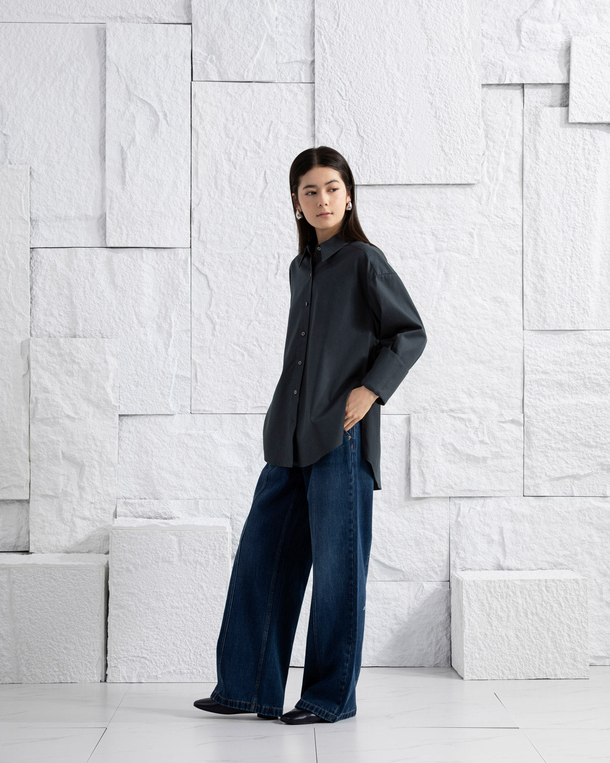 Carbon Oversized Shirt Womens Relaxed Fit Button Up Shirt Collared Shirt 