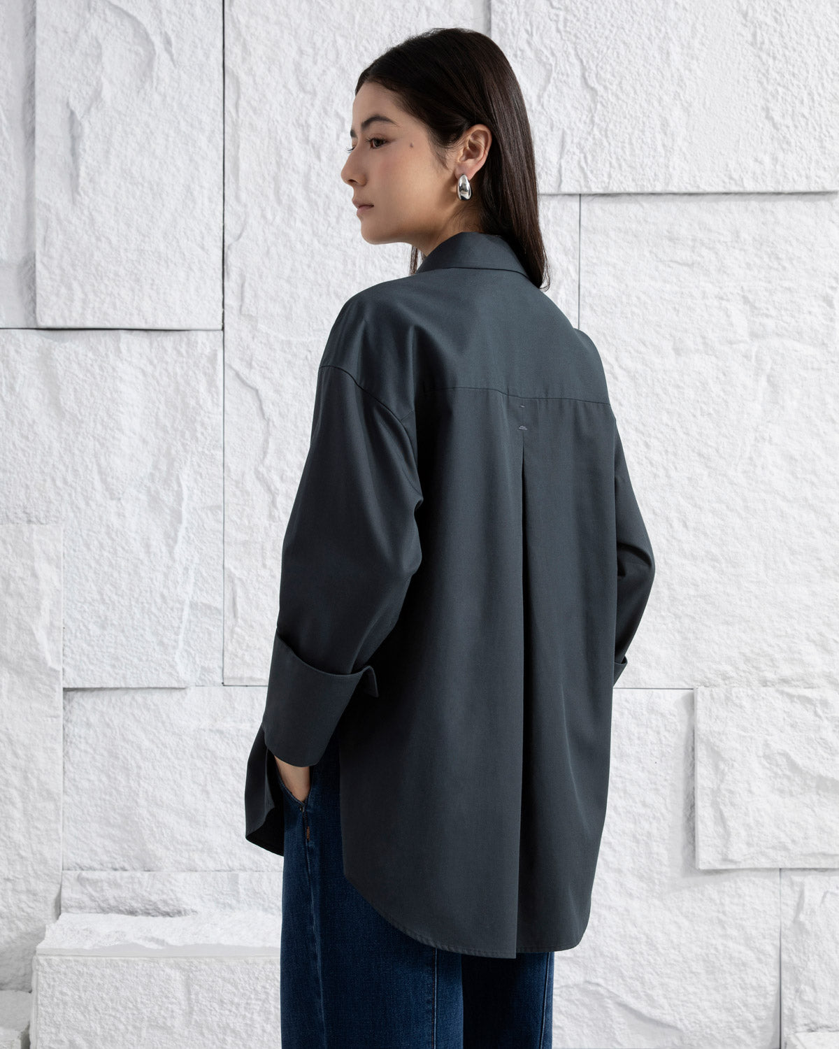 Carbon Oversized Shirt Womens Relaxed Fit Button Up Shirt Collared Shirt 
