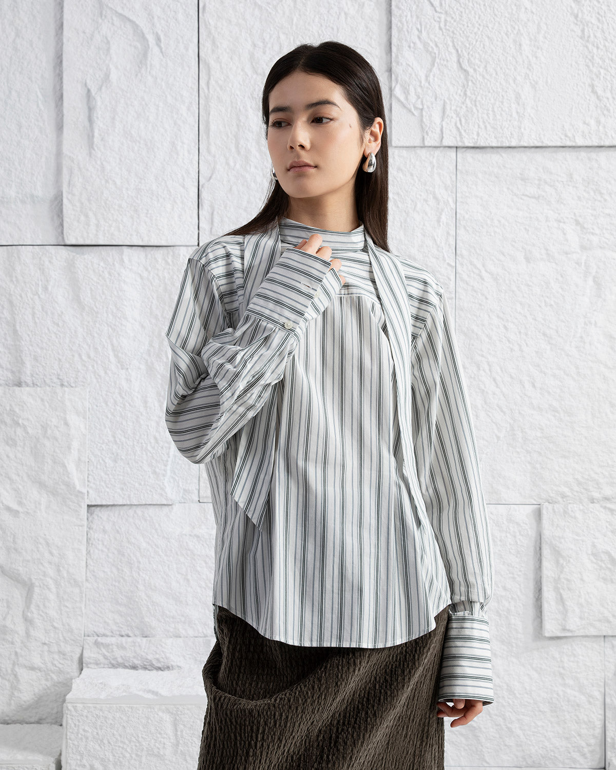 Offwhite/ Icelandic Purple Stripe Striped Scarf-Detailed Top Womens Striped Relaxed Fitting Oversized Shirt Woven Pullover Shirt Scarf Feature 