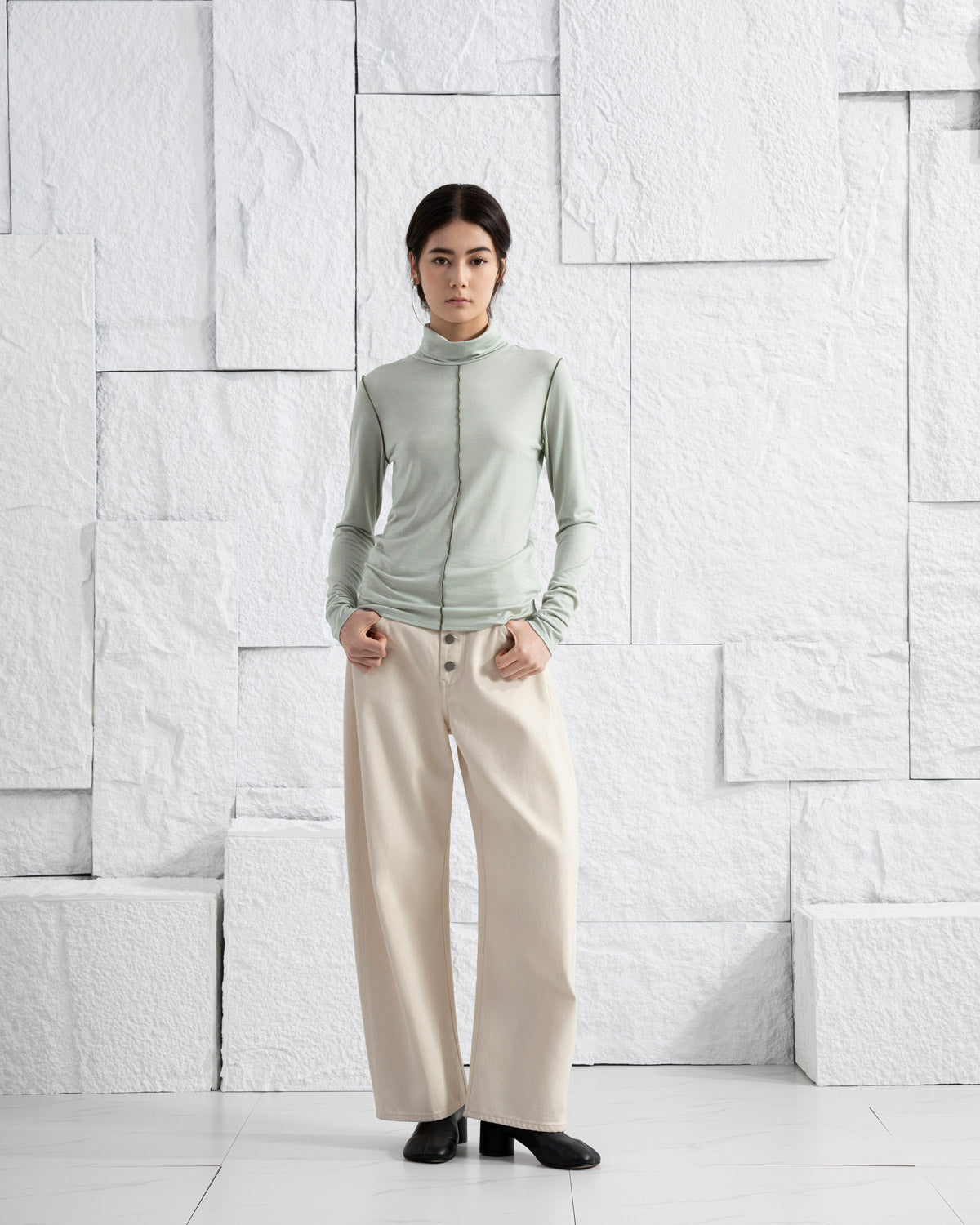 Mineral Grey Exposed Seam Turtleneck Top Womens Light Weight Stretch Pullover Turtleneck Long Sleeve Top 