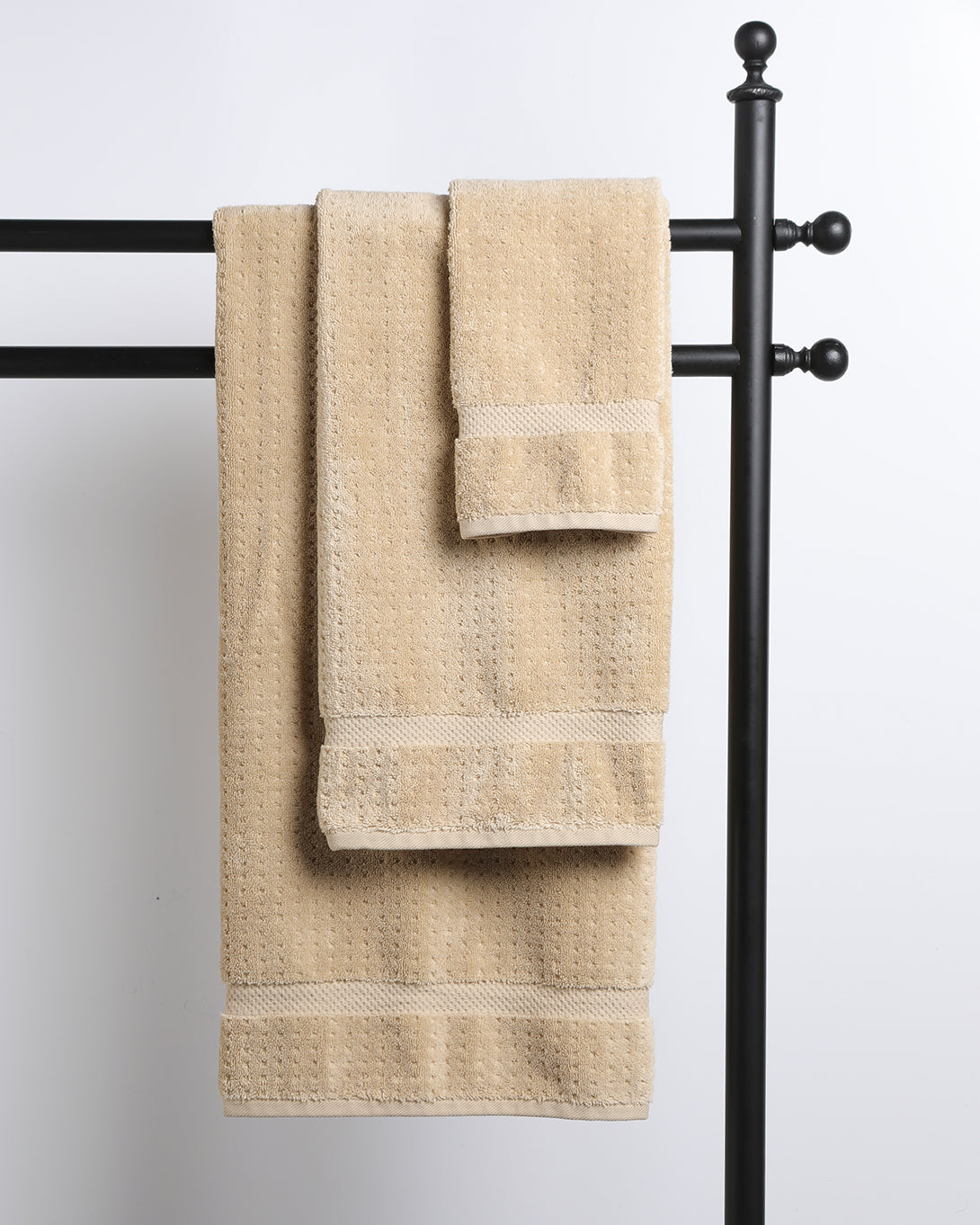 Beige SS22 Kapok Comforts Lattic Towel Large